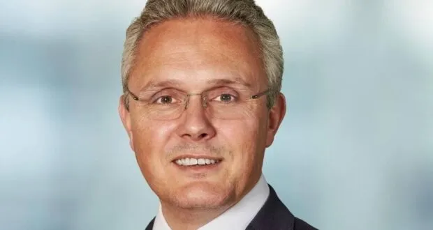 mike_regnier-Santander-CEO-620x330.webp
